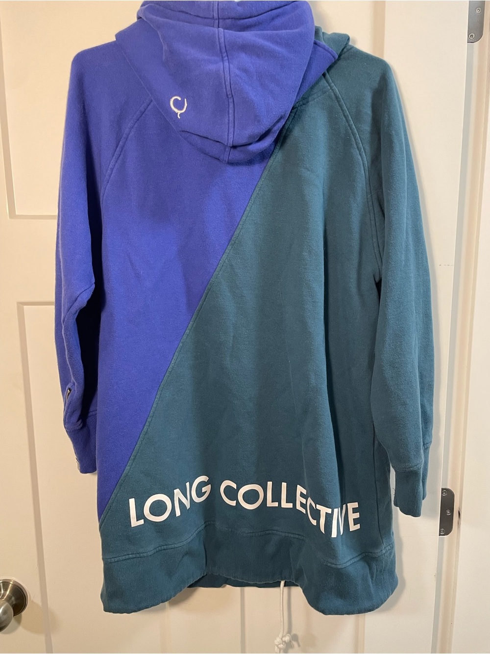 Long Collective Y2K Snowboarding Sweater - Picture 12 of 13